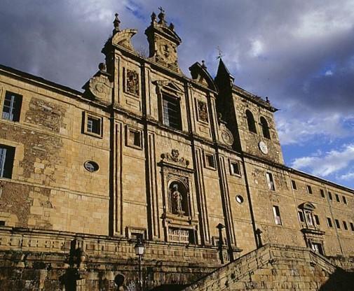 Apartamentos El Camino Villafranca Del Bierzo Extérieur photo